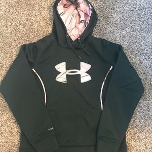 Under armour sweatshirt